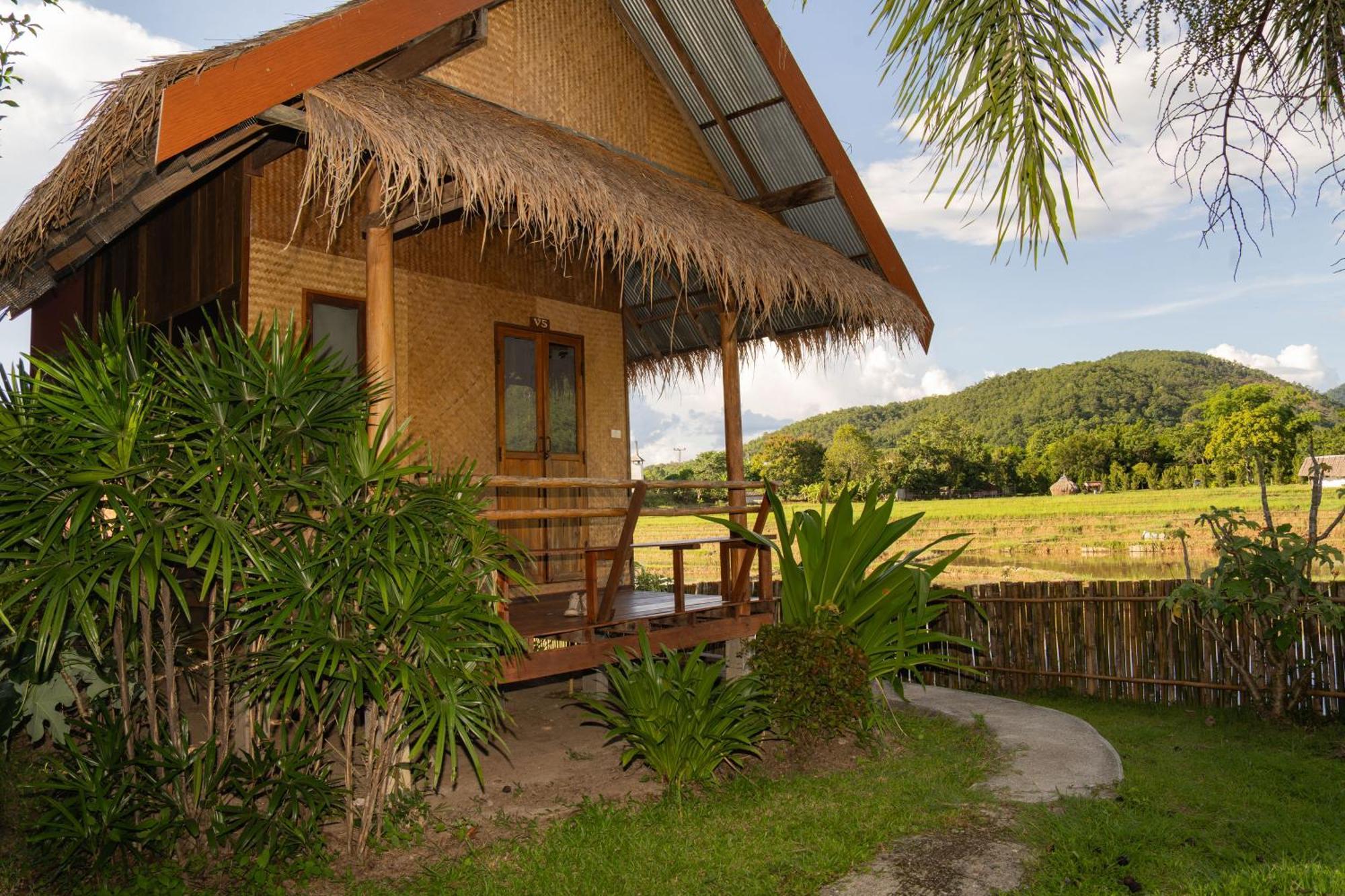 Butterfly Hostel, Pai Exteriér fotografie