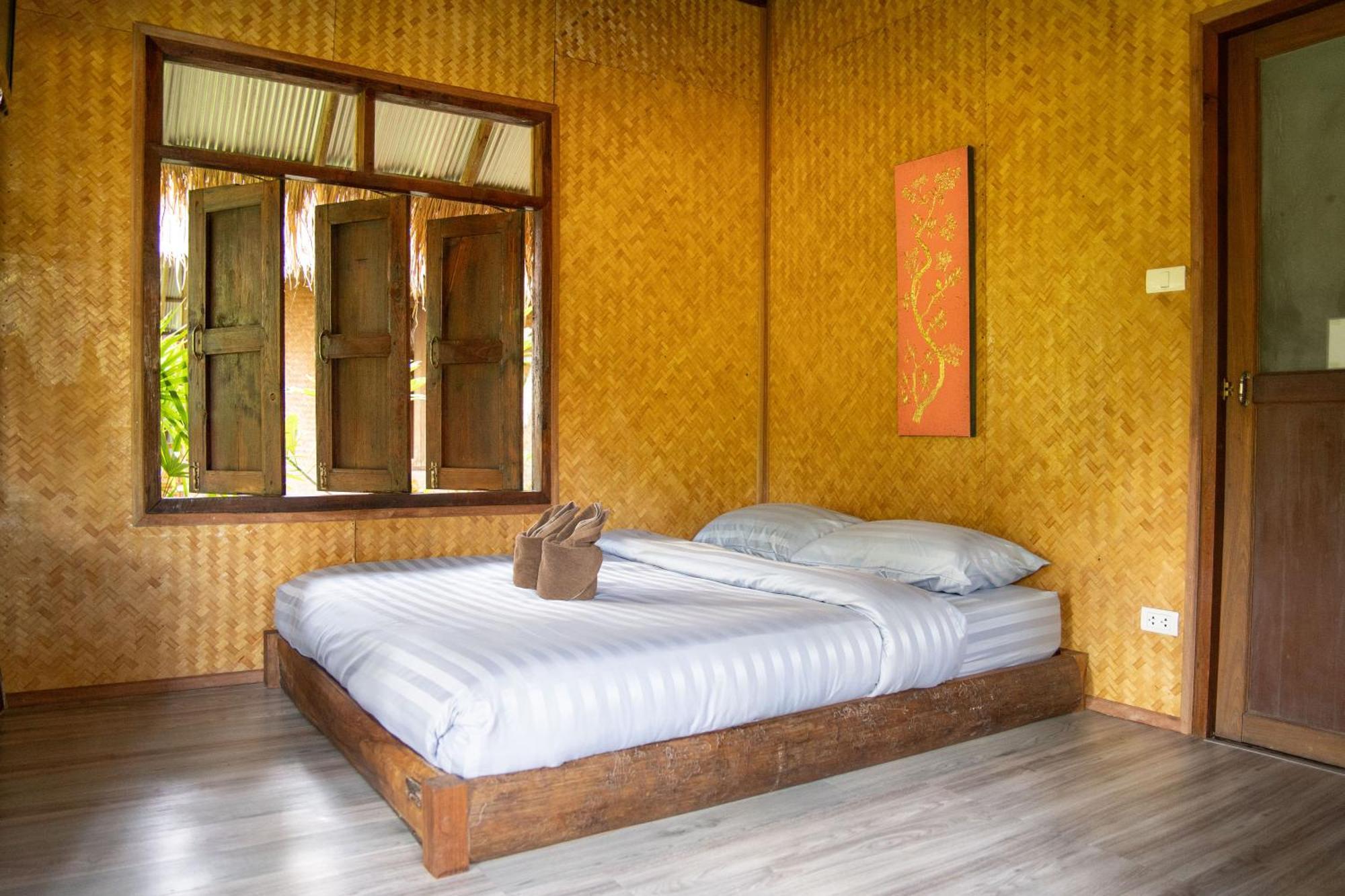 Butterfly Hostel, Pai Exteriér fotografie