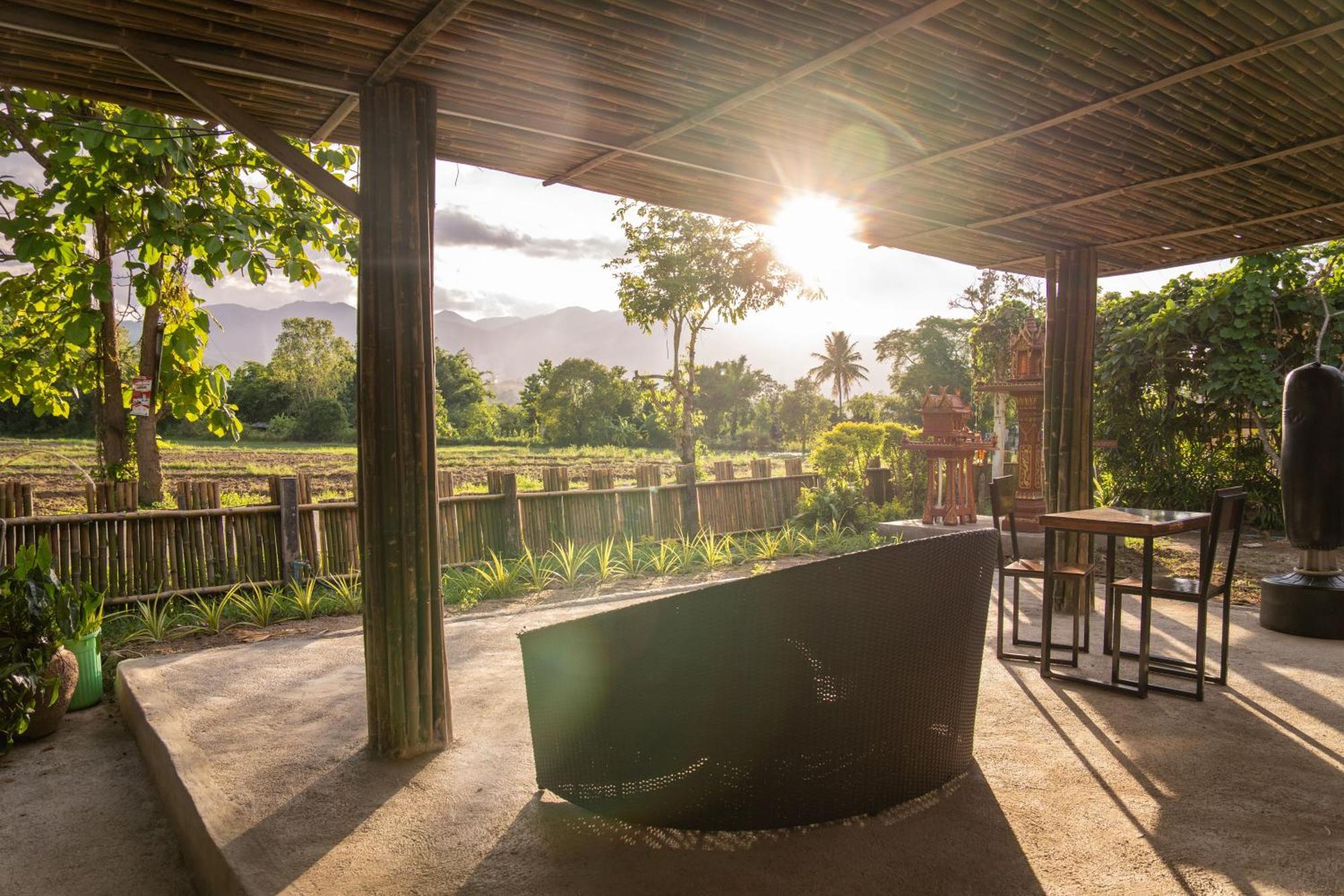 Butterfly Hostel, Pai Exteriér fotografie